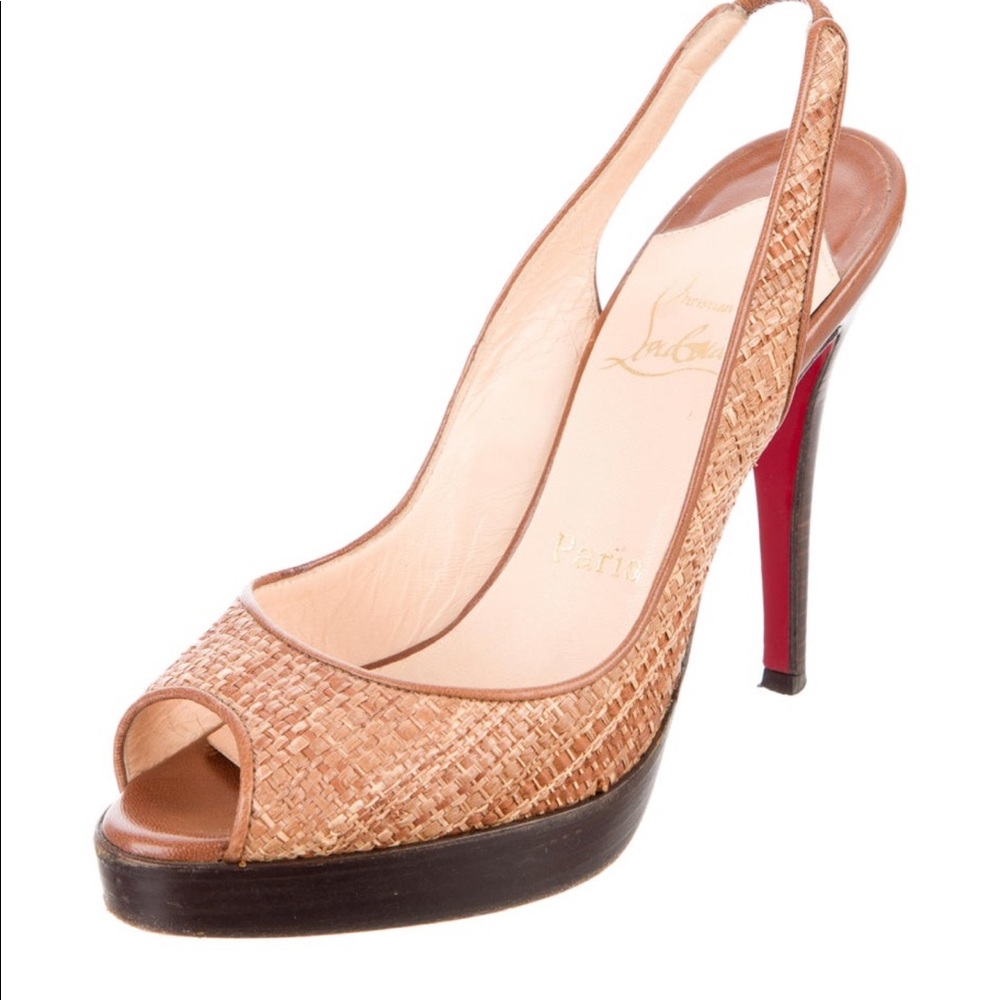 ⭐️YoYo Christian Louboutin Slingback Pumps⭐️
